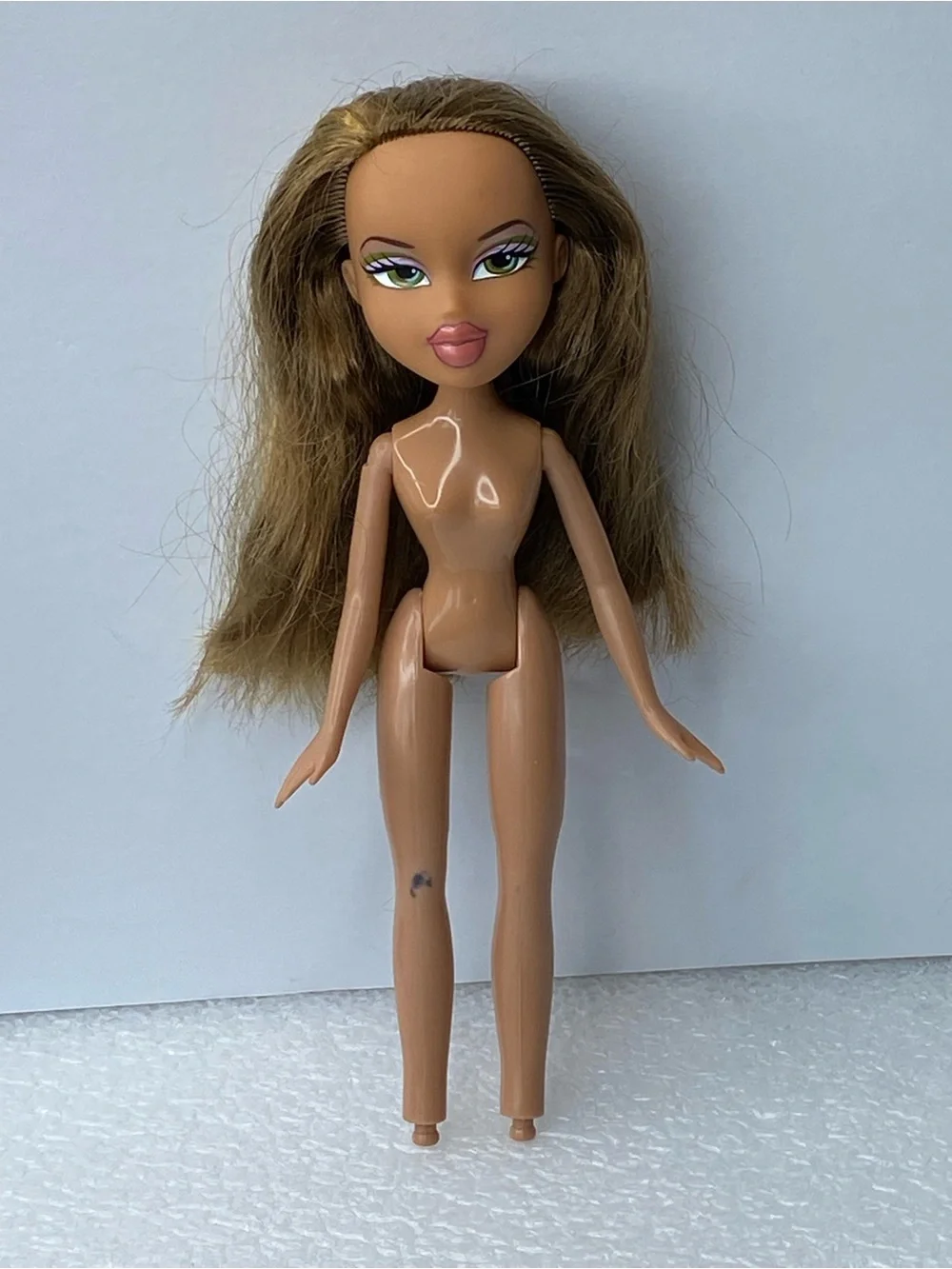 Bratz 2004 Funk Out Fianna Brown Hair Tan Skin Green Eyes Nude